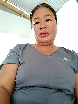 Snapshot of lickmepussy21 chatting on 02/17/25, 01:04 lickmepussy21 online show from 02/17/25, 01:04