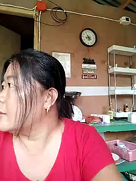 Snapshot of lickmepussy21 chatting on 10/03/25, 11:02 lickmepussy21 online show from 10/03/25, 11:02