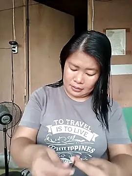 Snapshot of lickmepussy21 chatting on 11/12/25, 09:10 lickmepussy21 online show from 11/12/25, 09:10