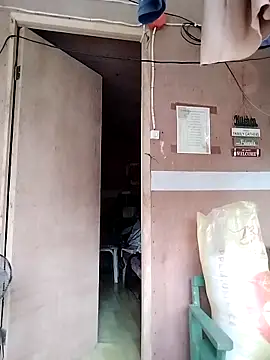 lickmepussy21 online show from 12/18/25, 10:05