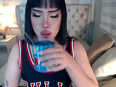 RebecaNextToYou online show from 05/31/26, 10:11