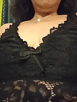 Susannemilf online show from 10/05/25, 01:20