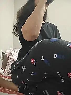 Susannemilf online show from 11/23/25, 04:07