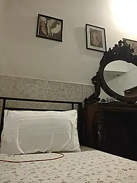 Susannemilf online show from 04/11/26, 03:00