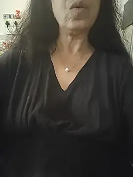 Susannemilf online show from 05/09/26, 08:19