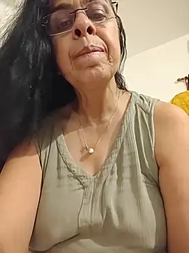 Susannemilf online show from 05/16/26, 03:22