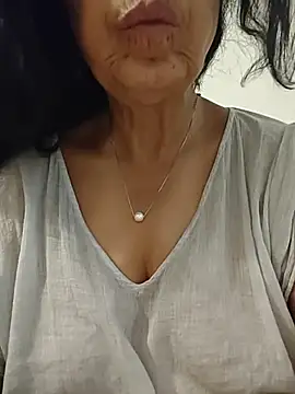 Susannemilf online show from 06/05/26, 01:23