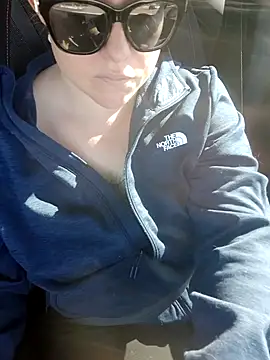 julimonroe online show from 02/13/25, 05:33