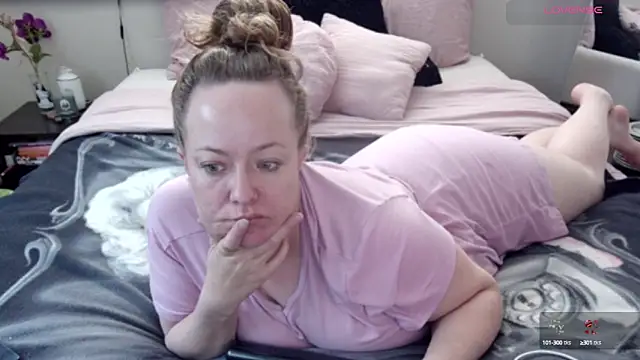 julimonroe online show from 02/15/25, 04:01