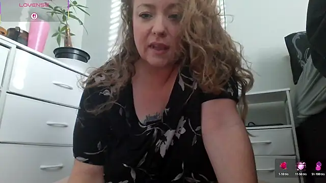 julimonroe online show from 01/17/26, 03:06