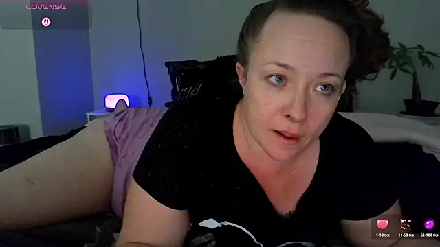 julimonroe online show from 03/09/26, 03:32