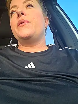 julimonroe online show from 04/06/26, 04:52