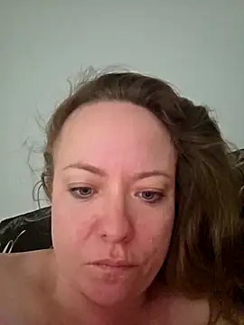 julimonroe online show from 04/19/26, 10:14