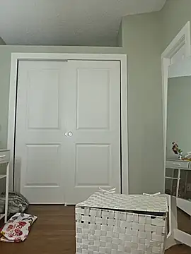 julimonroe online show from 05/19/26, 01:56