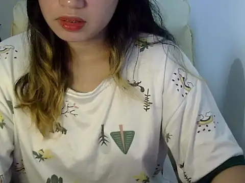 Snapshot of ___zurIII09_ chatting on 10/04/25, 07:28 zurIII09 online show from 10/04/25, 07:28