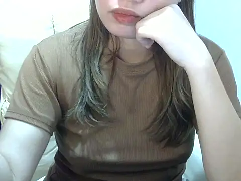 Snapshot of ___zurIII09_ chatting on 10/23/25, 08:57 zurIII09 online show from 10/23/25, 08:57