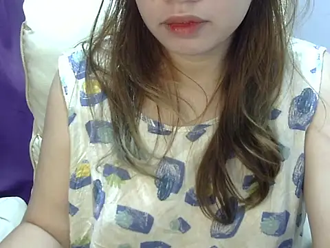    zurIII09  online show from 01/17/26, 01:10