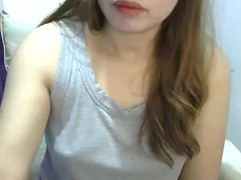    zurIII09  online show from 02/18/26, 08:10