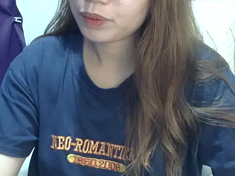    zurIII09  online show from 04/04/26, 07:17