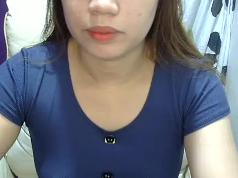 Snapshot of ___zurIII09_ chatting on 06/30/26, 11:28 zurIII09 online show from 06/30/26, 11:28