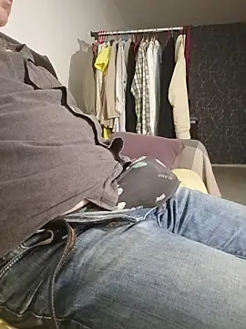 Saysomething3 online show from 11/21/25, 01:04