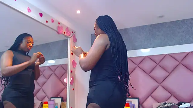 DanielaDuff online show from 04/01/26, 07:55