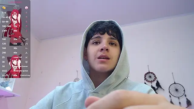 Snapshot of bad_giirl_ chatting on 03/03/25, 03:42 bad giirl  online show from 03/03/25, 03:42