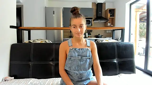 ElizSweet online show from 11/24/25, 09:53