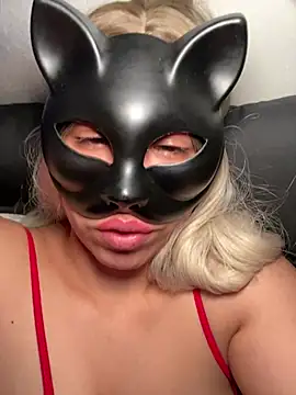 nenalayla online show from 02/23/25, 01:10