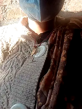 Snapshot of Lattika-Bhabhi chatting on 02/06/25, 11:10 Lattika-Bhabhi online show from 02/06/25, 11:10