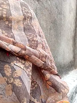 Snapshot of Lattika-Bhabhi chatting on 03/20/25, 11:49 Lattika-Bhabhi online show from 03/20/25, 11:49