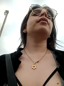 lorenitabella online show from 03/25/26, 09:21