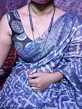 Snapshot of XBHUUME chatting on 02/20/25, 05:40 XBHUUME online show from 02/20/25, 05:40