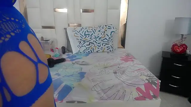 Snapshot of ambercordoba chatting on 02/19/25, 07:27 ambercordoba online show from 02/19/25, 07:27