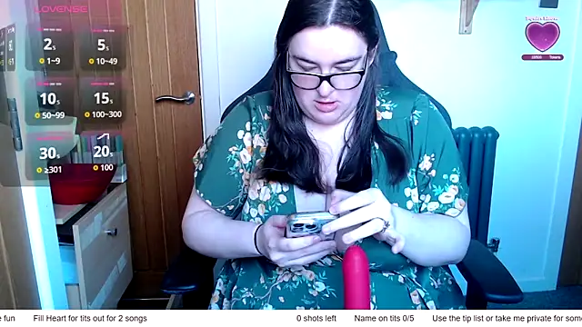 Rebecca Summer online show from 03/21/26, 07:46