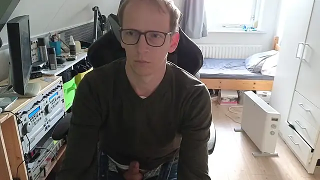 sexmenlion online show from 04/19/26, 05:56