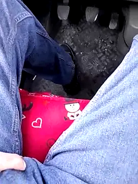 feet toes online show from 02/21/25, 10:17