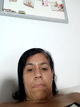 Molly newman6 online show from 10/05/25, 09:45