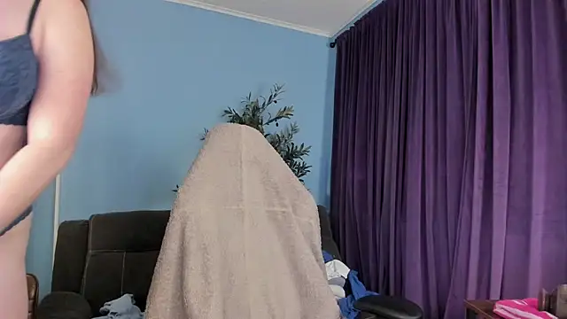 Kelly Carolina online show from 04/09/26, 11:59