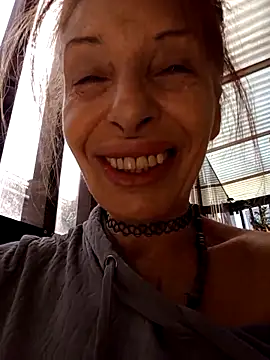 FrozenWaffle online show from 03/10/26, 02:11