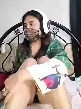  Shimmerlyn  online show from 01/12/25, 06:16