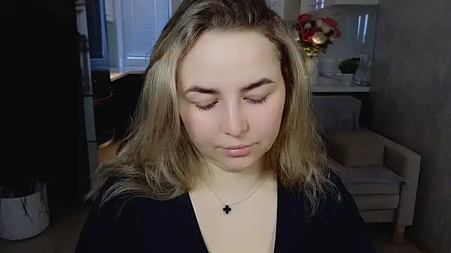 Mira Mermayd online show from 04/24/26, 01:19