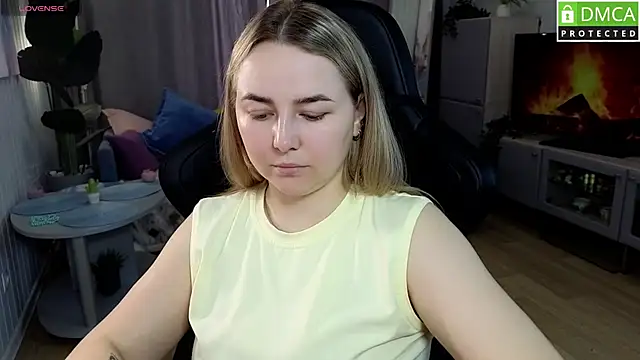 Mira Mermayd online show from 04/26/26, 01:36