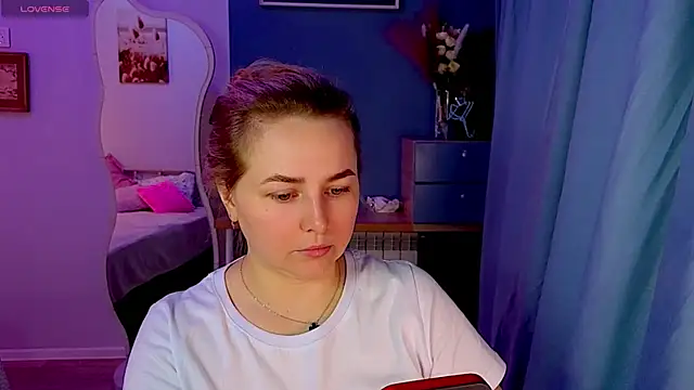 Snapshot of Mira_Mermayd chatting on 05/07/26, 01:22 Mira Mermayd online show from 05/07/26, 01:22