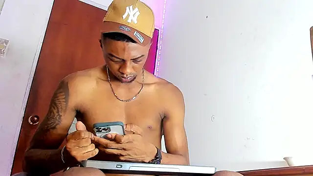 YeremiBrowm online show from 01/23/25, 12:04