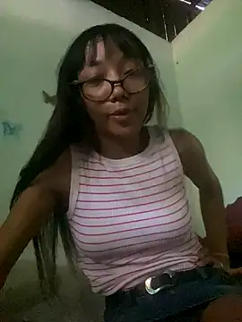 Karmakuro online show from 09/24/25, 05:27