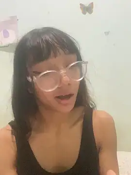 Karmakuro online show from 11/18/25, 11:37