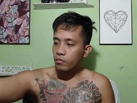 Thyler08 online show from 10/29/25, 06:37