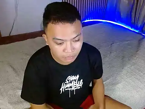 xsweetasian69x online show from 12/18/24, 07:30