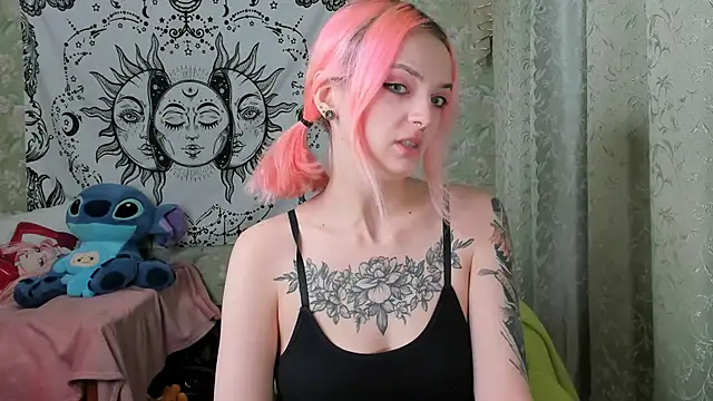 Snapshot of Cutie_Adelia chatting on 12/07/24, 11:51 Cutie Adelia online show from 12/07/24, 11:51